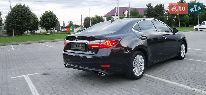 Седан Lexus ES 2017 в Хмельницькому