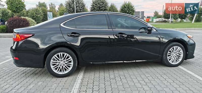 Седан Lexus ES 2017 в Хмельницком