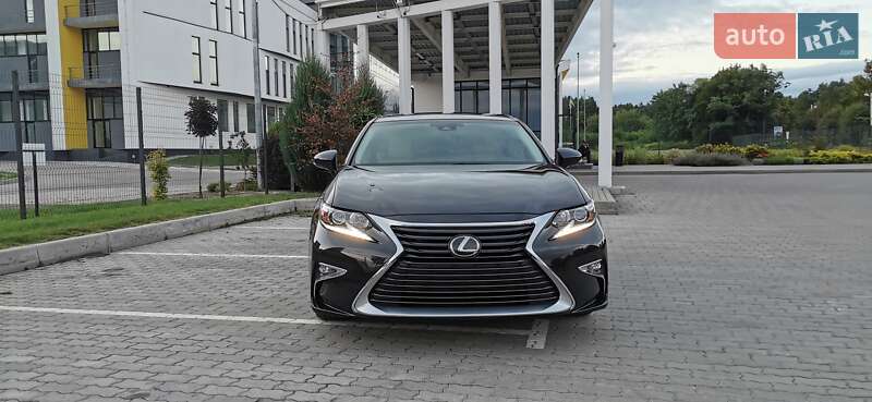 Седан Lexus ES 2017 в Хмельницком