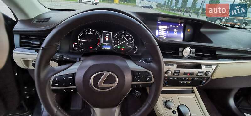 Седан Lexus ES 2017 в Хмельницькому