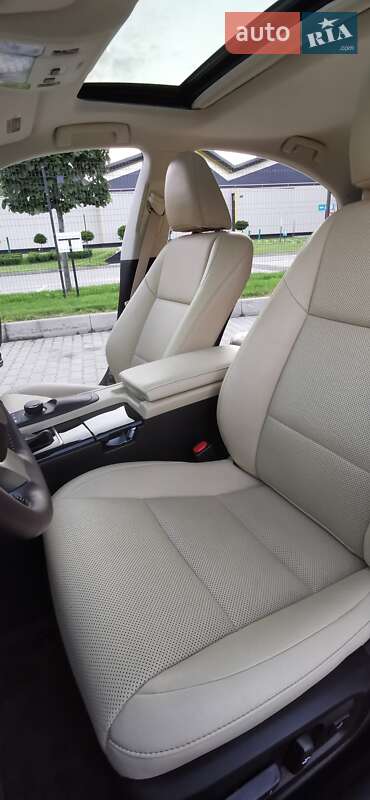 Седан Lexus ES 2017 в Хмельницькому