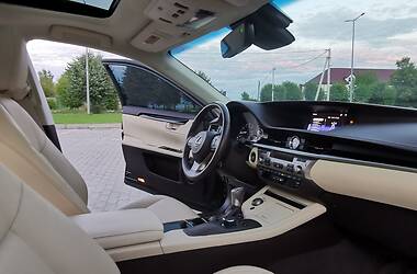 Седан Lexus ES 2017 в Хмельницькому