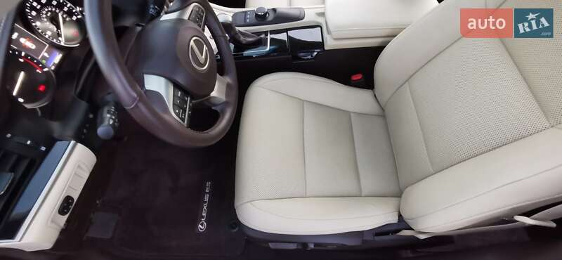 Седан Lexus ES 2017 в Хмельницком