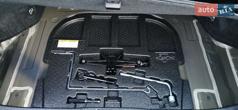 Седан Lexus ES 2017 в Хмельницькому