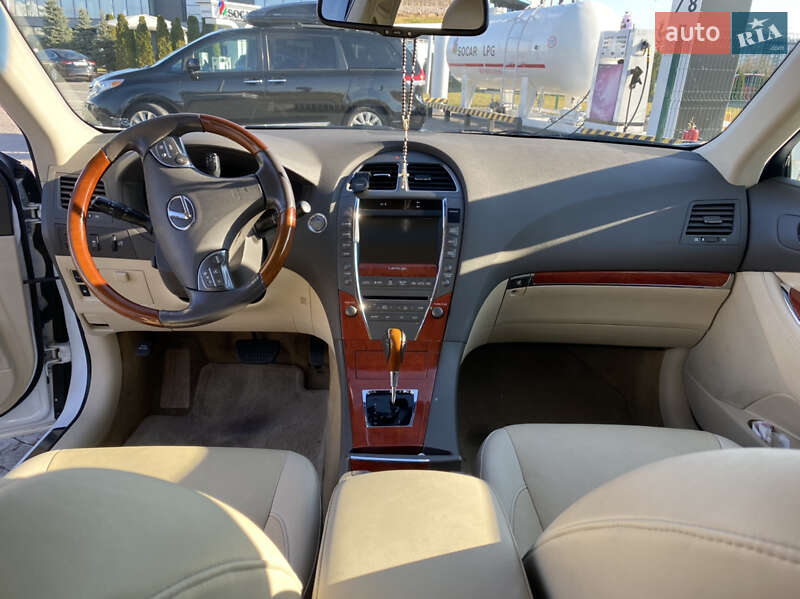 Седан Lexus ES 2011 в Львові фото 9 Седан Lexus ES 2011 в Львові