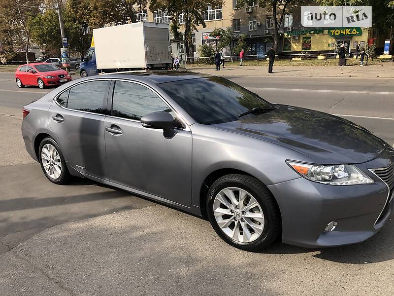 Седан Lexus ES 2012 в Одесі