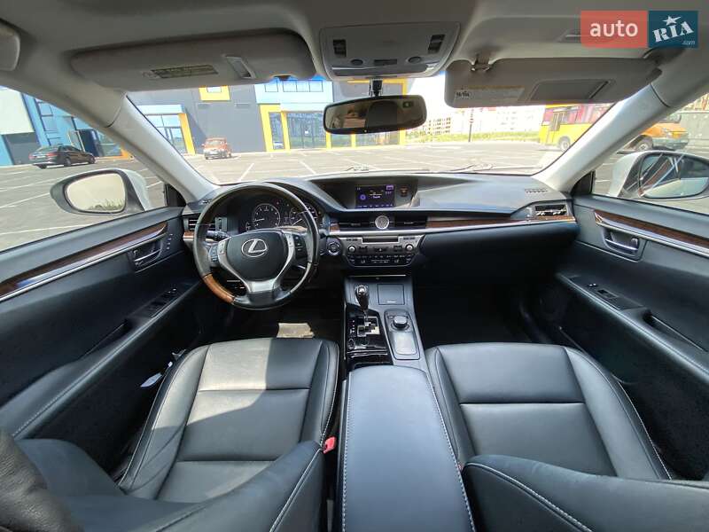 Седан Lexus ES 2014 в Киеве фото 15 Седан Lexus ES 2014 в Киеве