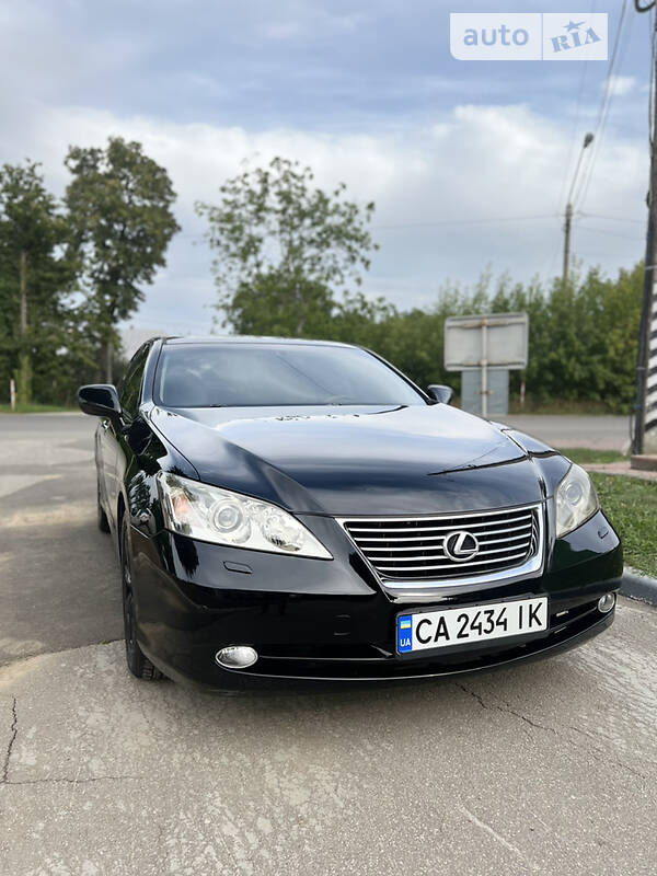 Lexus ES