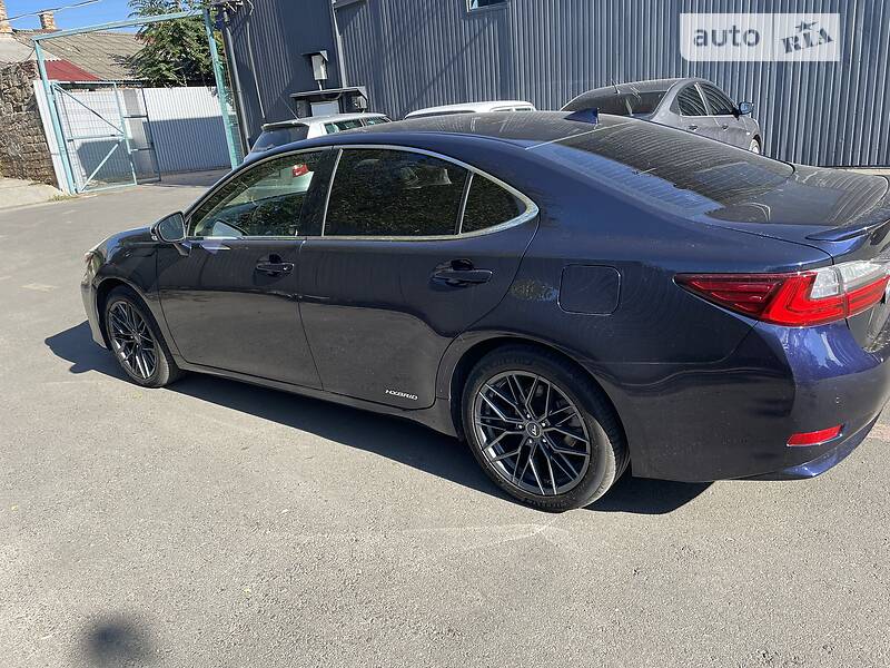 Седан Lexus ES 2017 в Одессе