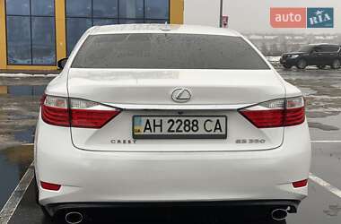 Седан Lexus ES 2014 в Києві
