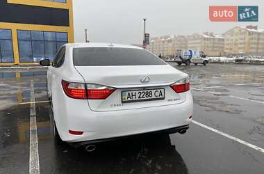 Седан Lexus ES 2014 в Киеве