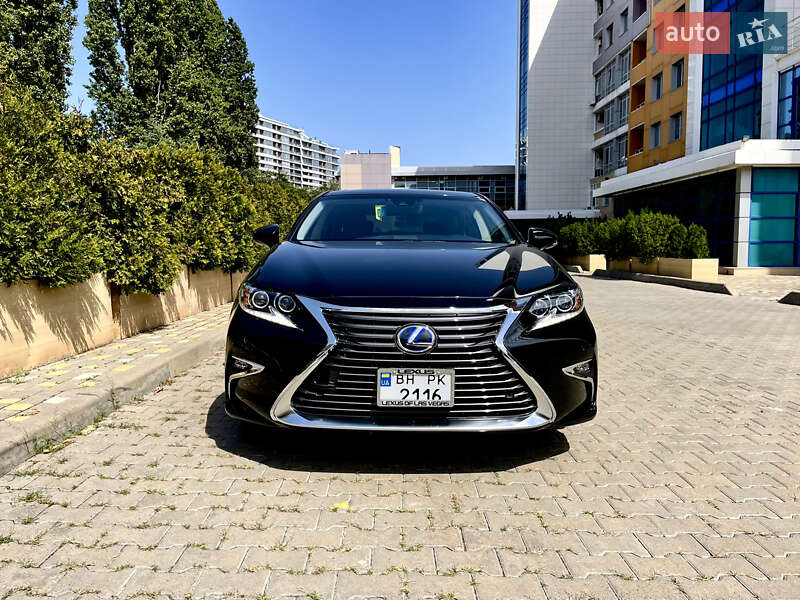 Lexus ES 2017