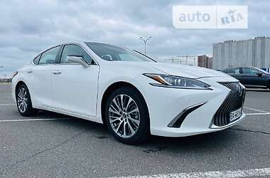 Седан Lexus ES 2020 в Києві