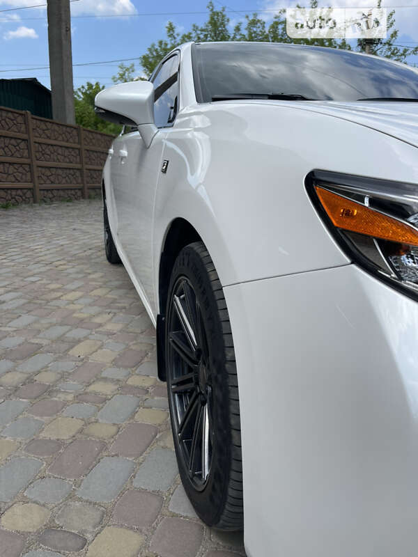Седан Lexus ES 2017 в Запорожье