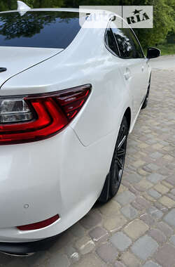Седан Lexus ES 2017 в Запорожье