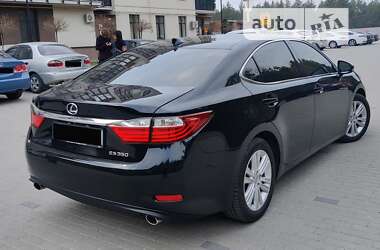 Седан Lexus ES 2014 в 