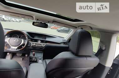Седан Lexus ES 2014 в 