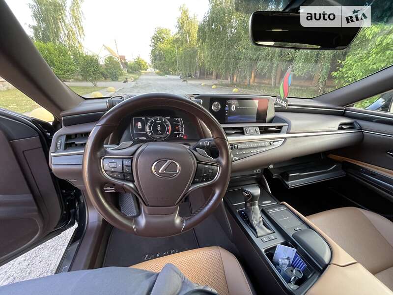 Седан Lexus ES 2019 в Києві