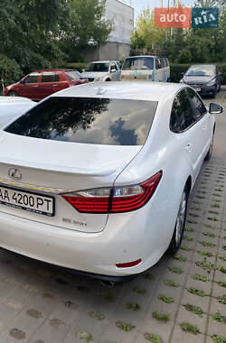 Седан Lexus ES 2014 в Киеве фото 3 Седан Lexus ES 2014 в Киеве