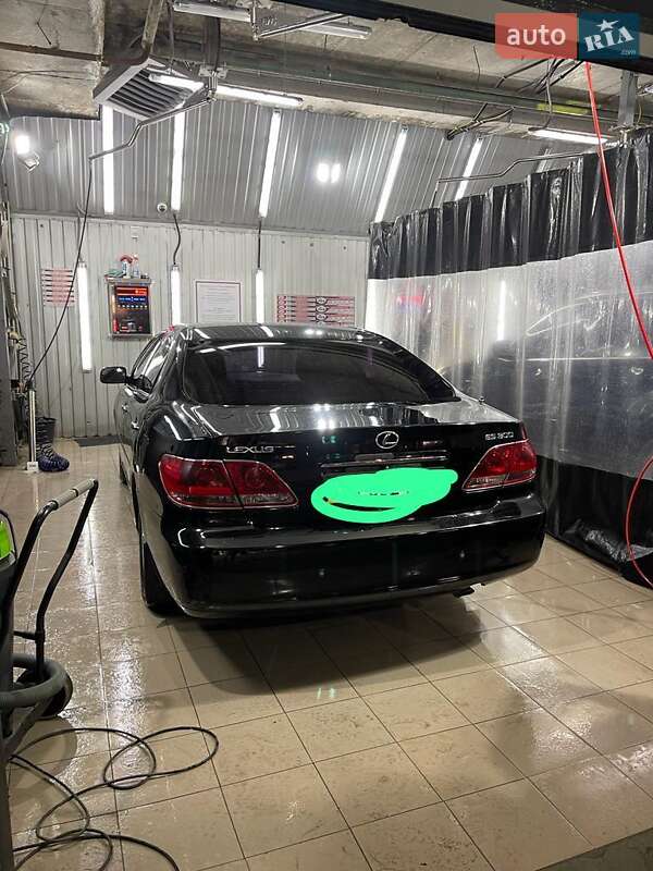Седан Lexus ES 2005 в Киеве