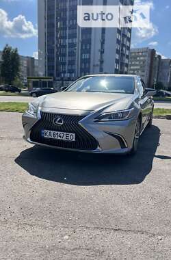 Седан Lexus ES 2018 в Черкассах