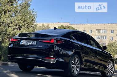 Седан Lexus ES 2020 в Виннице
