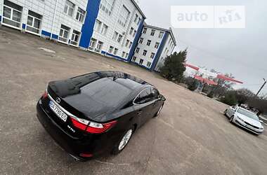 Седан Lexus ES 2014 в Кропивницькому