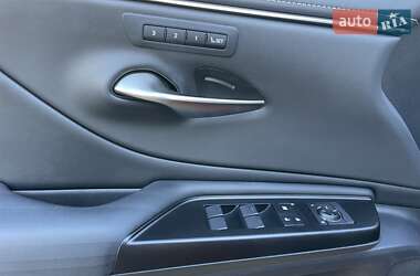 Седан Lexus ES 2018 в Одессе