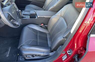Седан Lexus ES 2018 в Одессе