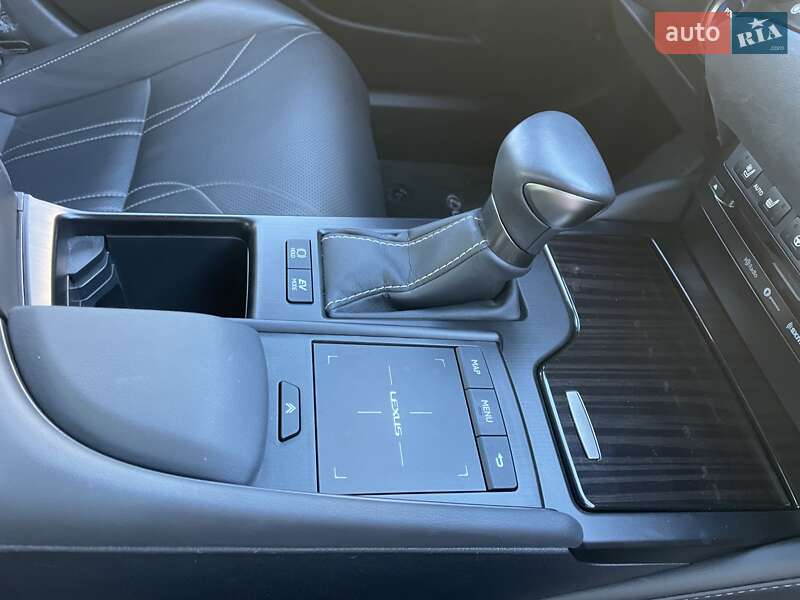 Седан Lexus ES 2018 в Одессе