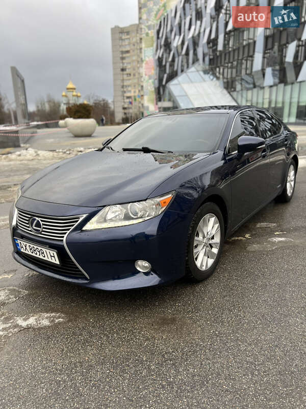 Lexus ES 2012