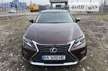Седан Lexus ES 2017 в Кропивницком