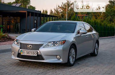 Седан Lexus ES 2012 в Кременчуге