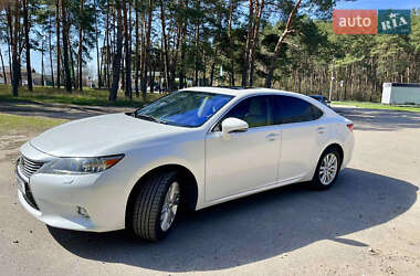 Седан Lexus ES 2013 в Кропивницком