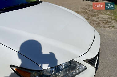Седан Lexus ES 2013 в Кропивницком
