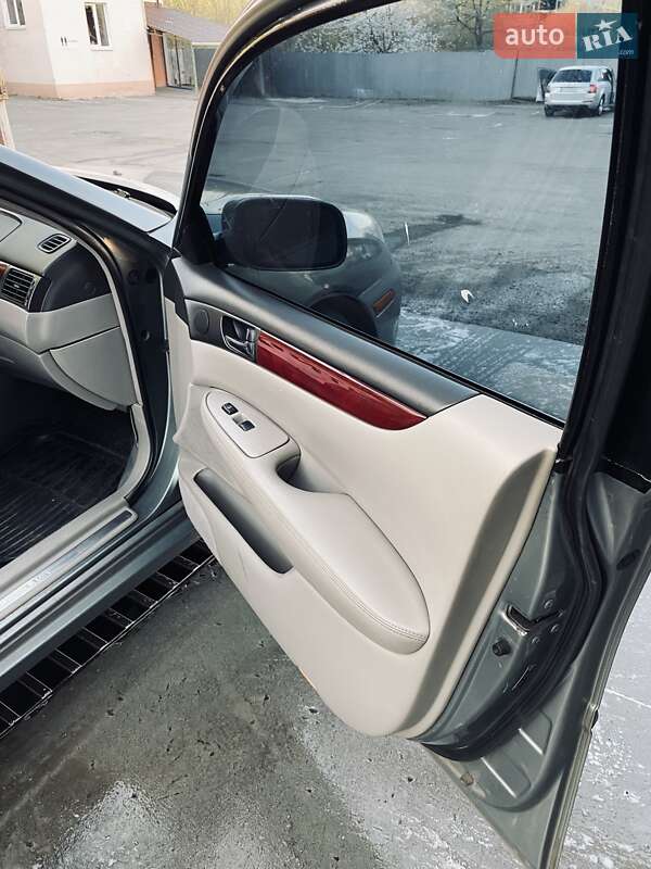 Седан Lexus ES 2004 в Харкові