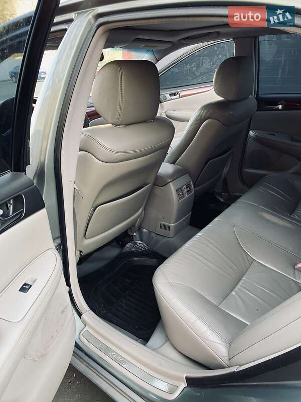 Седан Lexus ES 2004 в Харкові