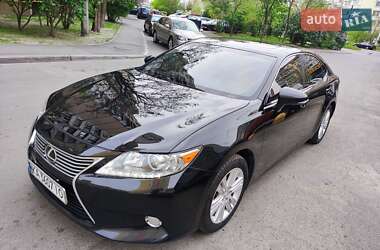 Седан Lexus ES 2012 в Києві