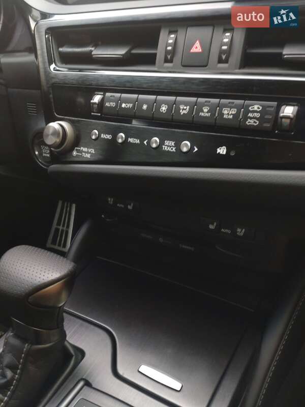 Седан Lexus ES 2022 в Києві