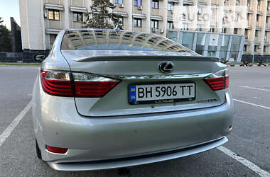 Седан Lexus ES 2012 в Одесі