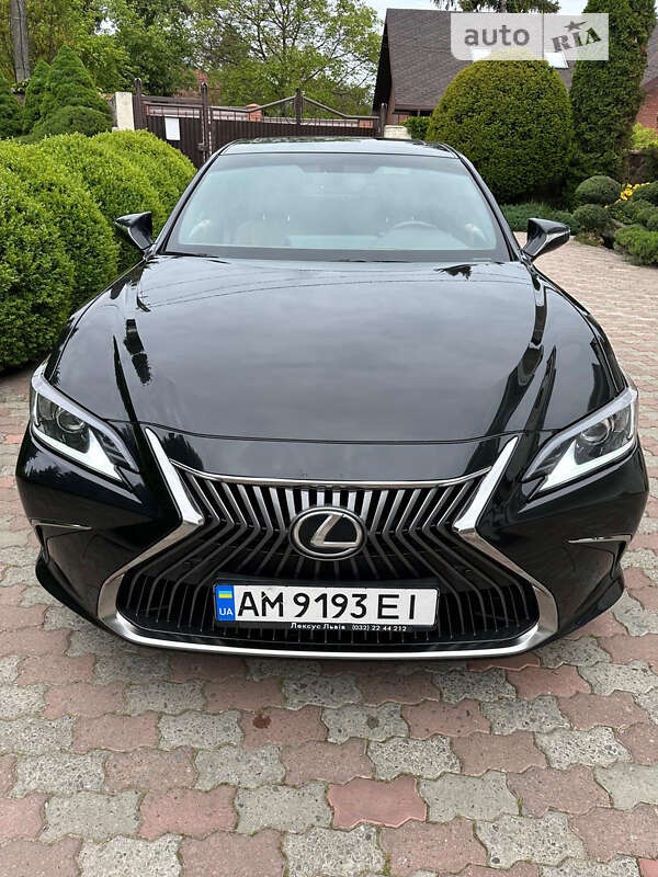 Седан Lexus ES 2019 в Житомире