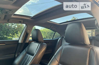 Седан Lexus ES 2018 в 