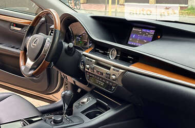 Седан Lexus ES 2012 в Києві