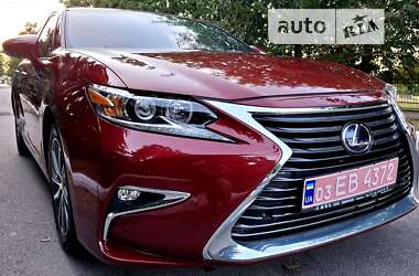 Седан Lexus ES 2016 в Виннице