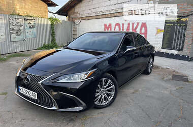 Седан Lexus ES 2019 в Києві