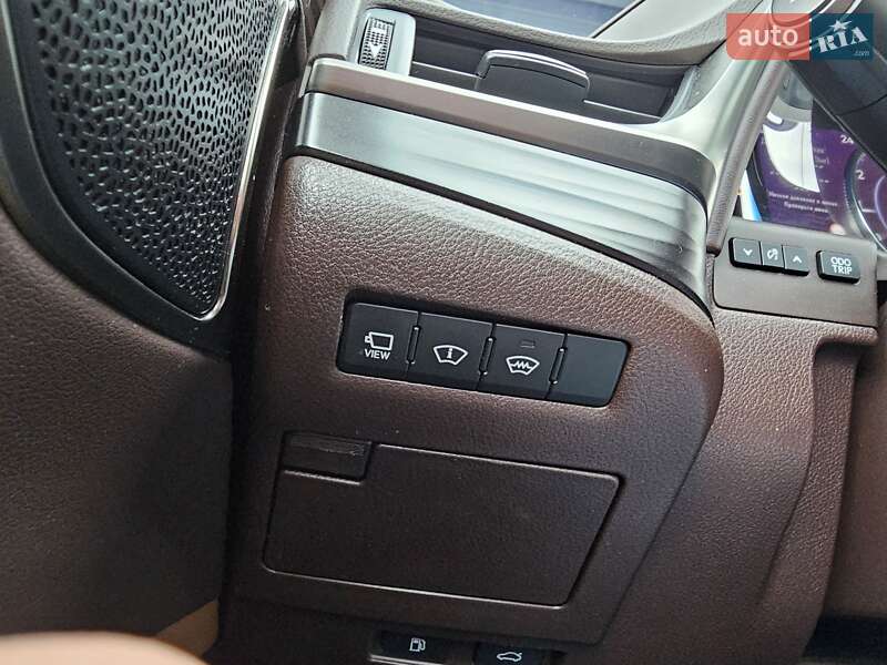 Седан Lexus ES 2018 в Ровно