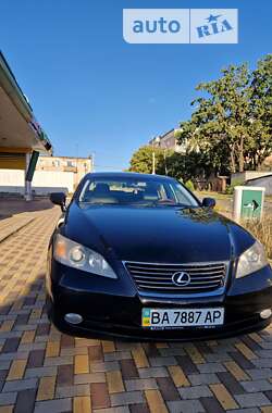 Седан Lexus ES 2006 в Побужському