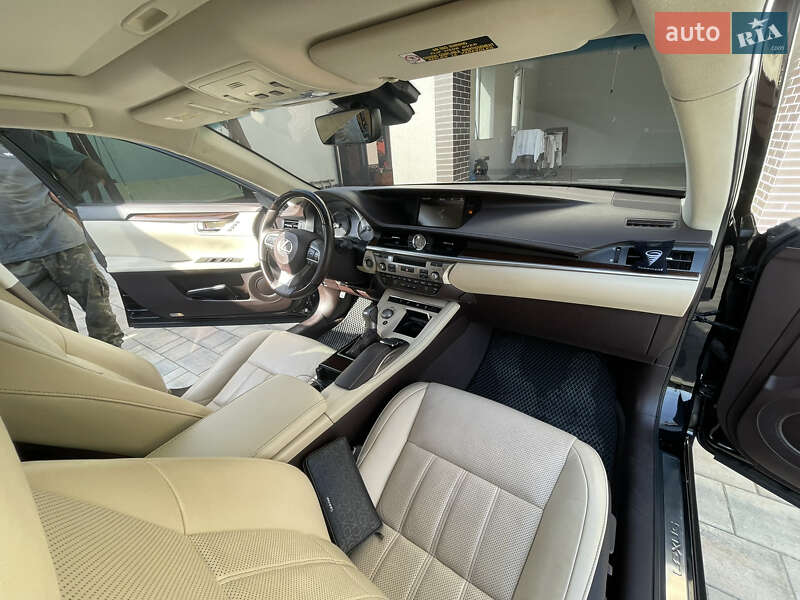 Седан Lexus ES 2018 в Одессе