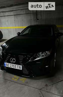 Седан Lexus ES 2013 в Дніпрі