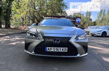 Седан Lexus ES 2018 в Запоріжжі